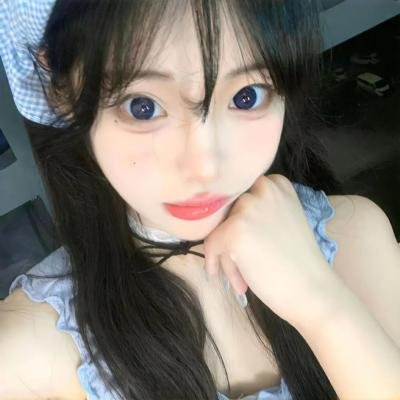 正面全裸